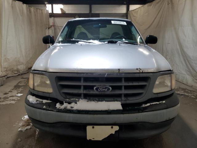 1FTZF1729YNB39660 - 2000 FORD F150 SILVER photo 5