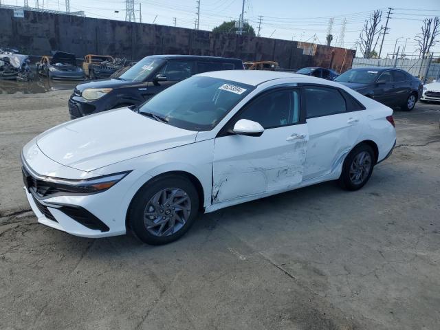 KMHLM4DG6RU657435 - 2024 HYUNDAI ELANTRA SEL WHITE photo 1