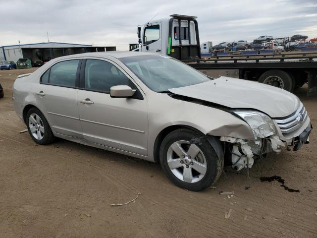 3FAHP01189R104678 - 2009 FORD FUSION SE SILVER photo 4