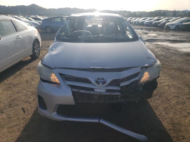 2T1BU4EE6CC843848 - 2012 TOYOTA COROLLA BASE SILVER photo 5