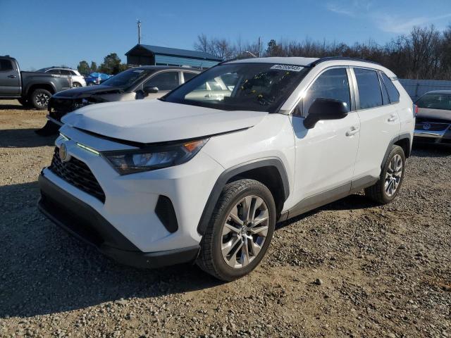 2019 TOYOTA RAV4 LE, null