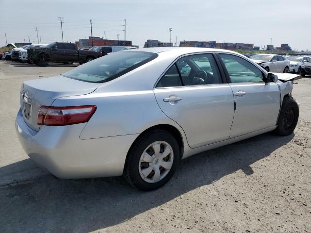 4T4BE46K28R039592 - 2008 TOYOTA CAMRY CE SILVER photo 3