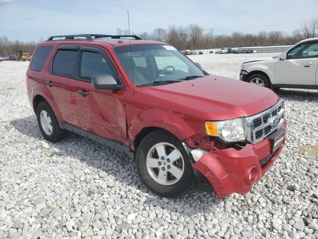 1FMCU0D77BKA13212 - 2011 FORD ESCAPE XLT RED photo 4