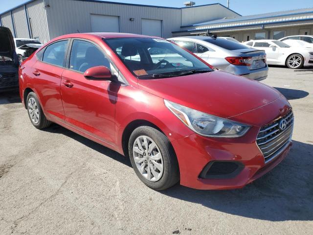 3KPC24A37KE060178 - 2019 HYUNDAI ACCENT SE RED photo 4