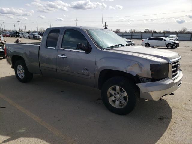 1GTR2VE7XDZ170386 - 2013 GMC SIERRA K1500 SLE GRAY photo 4