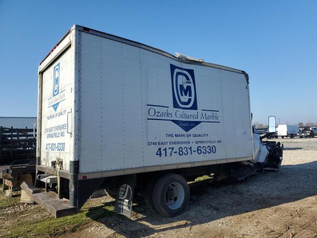 1GBE4C1G47F411906 - 2007 CHEVROLET BOX TRUCK C4C042 WHITE photo 3