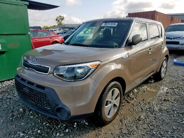 KNDJN2A28F7150049 - 2015 KIA SOUL  photo 2