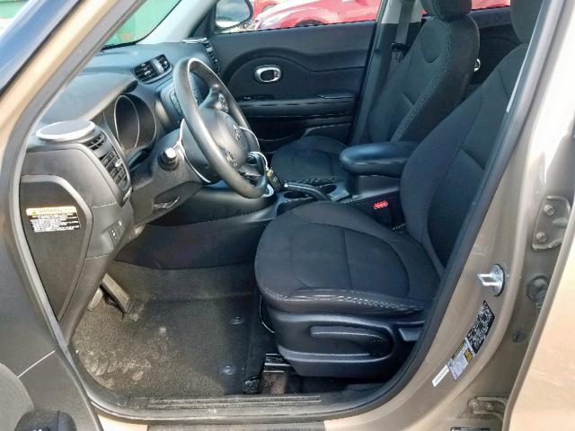 KNDJN2A28F7150049 - 2015 KIA SOUL  photo 5