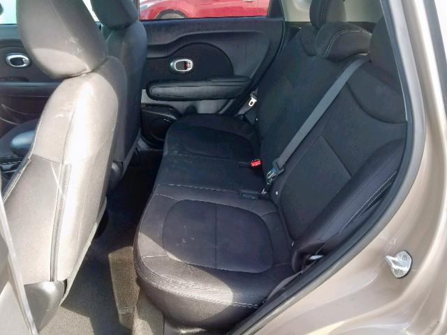 KNDJN2A28F7150049 - 2015 KIA SOUL  photo 6