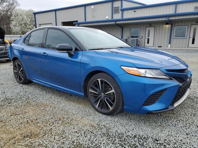 4T1K61AK6LU376210 - 2020 TOYOTA CAMRY XSE BLUE photo 4