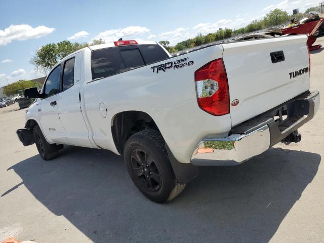 5TFRY5F18LX258016 - 2020 TOYOTA TUNDRA DOUBLE CAB SR/SR5 WHITE photo 2