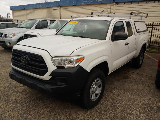 5TFRX5GN8JX111082 - 2018 TOYOTA TACOMA ACCESS CAB WHITE photo 2