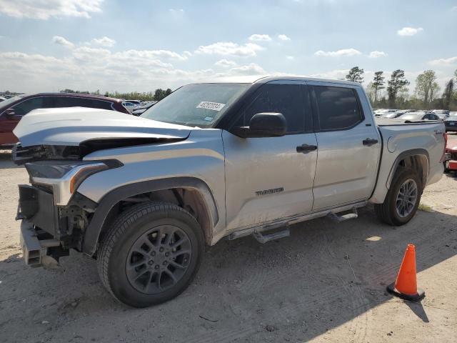 5TFLA5DB3NX031437 - 2022 TOYOTA TUNDRA CREWMAX SR SILVER photo 1