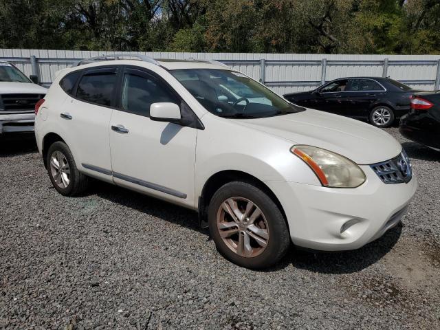 JN8AS5MV8DW615503 - 2013 NISSAN ROGUE S WHITE photo 4