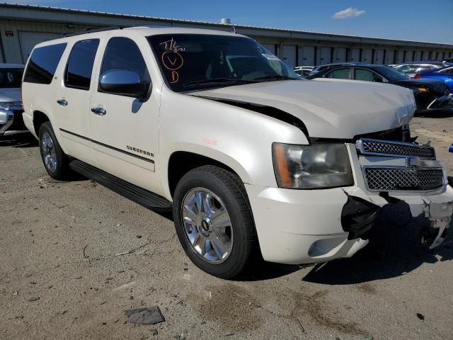 1GNUKKE31AR166591 - 2010 CHEVROLET SUBURBAN K1500 LTZ WHITE photo 4