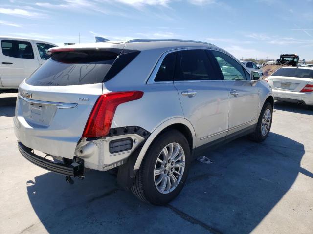 1GYKNARS1JZ195649 - 2018 CADILLAC XT5 SILVER photo 3