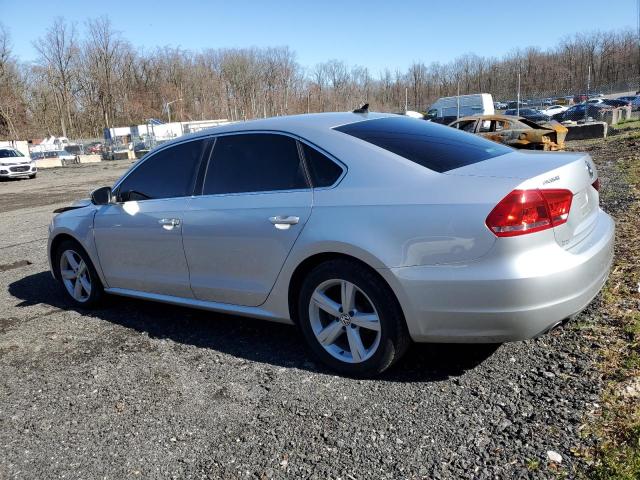 1VWBN7A33DC038108 - 2013 VOLKSWAGEN PASSAT SE SILVER photo 2