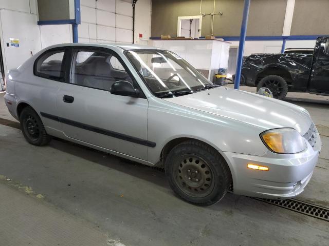 KMHCF35C14U315755 - 2004 HYUNDAI ACCENT L SILVER photo 4