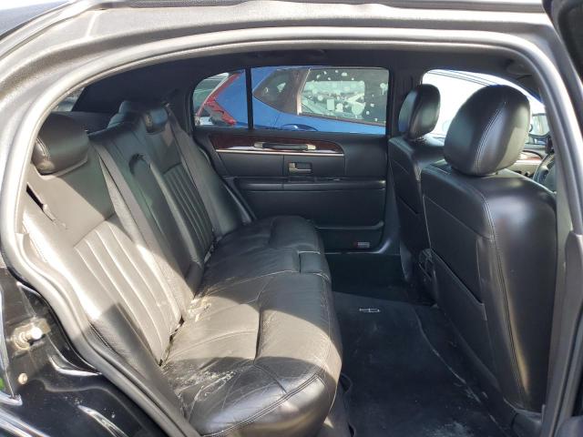 2LNHM84W38X664015 - 2008 LINCOLN TOWN CAR EXECUTIVE L BLACK photo 10