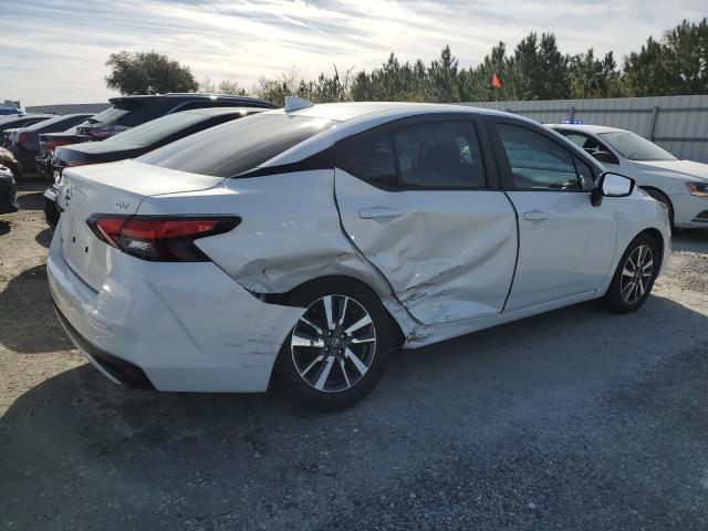 3N1CN8EV0LL888535 - 2020 NISSAN VERSA SV WHITE photo 3