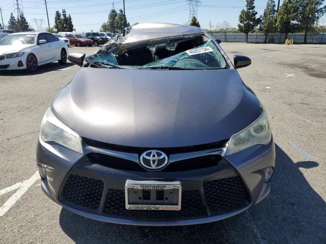 4T1BF1FK9HU672189 - 2017 TOYOTA CAMRY LE GRAY photo 5