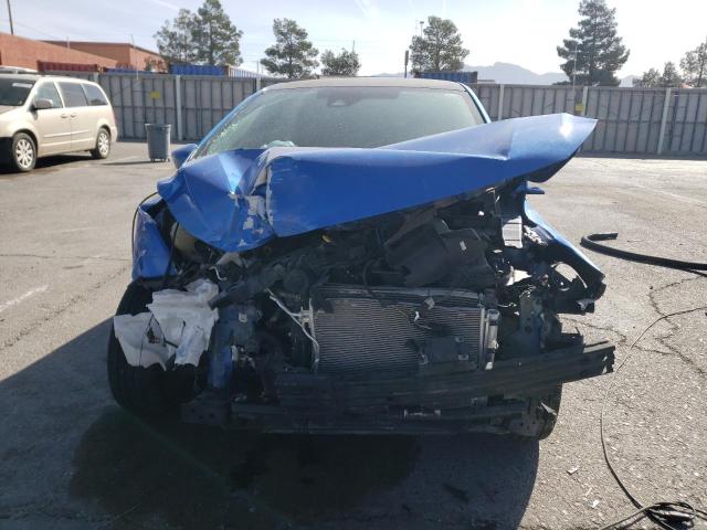 3N1CN8EV7LL822676 - 2020 NISSAN VERSA SV BLUE photo 5