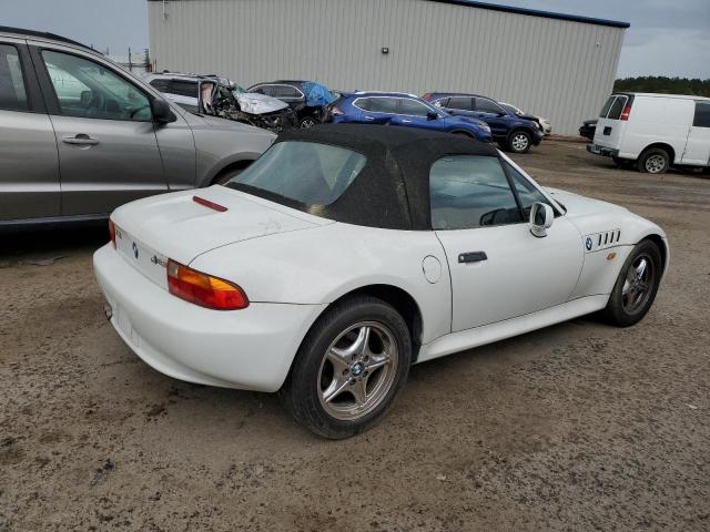 4USCH9330XLG01544 - 1999 BMW Z3 2.3 WHITE photo 3