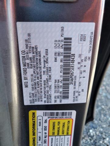 3FA6P0H75ER148438 - 2014 FORD FUSION SE GRAY photo 12