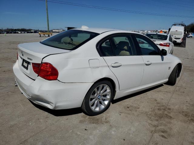 WBAPK5C58BF127637 - 2011 BMW 328 XI SULEV WHITE photo 3