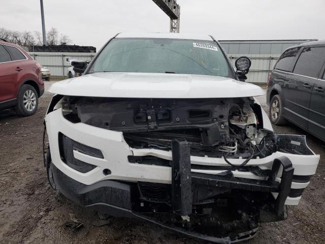 1FM5K8AR2JGC75546 - 2018 FORD EXPLORER POLICE INTERCEPTOR WHITE photo 5