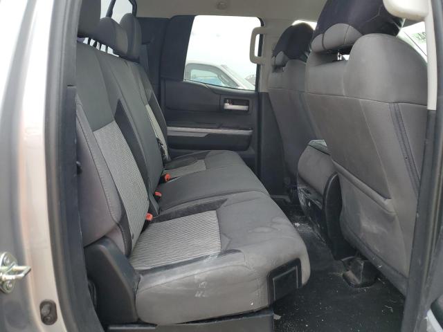 5TFRY5F13GX204726 - 2016 TOYOTA TUNDRA DOUBLE CAB SR/SR5 SILVER photo 10