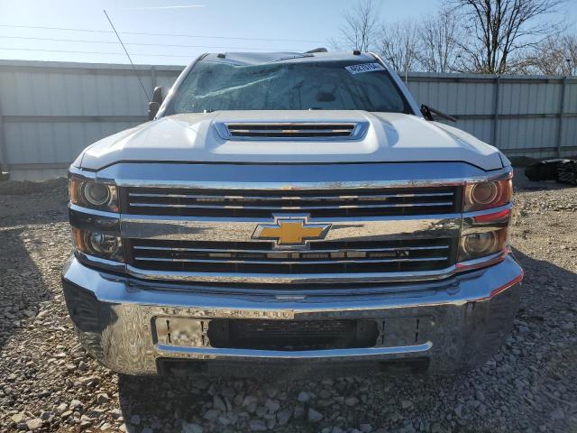 1GB4KYCY5JF290802 - 2018 CHEVROLET SILVERADO K3500 WHITE photo 5