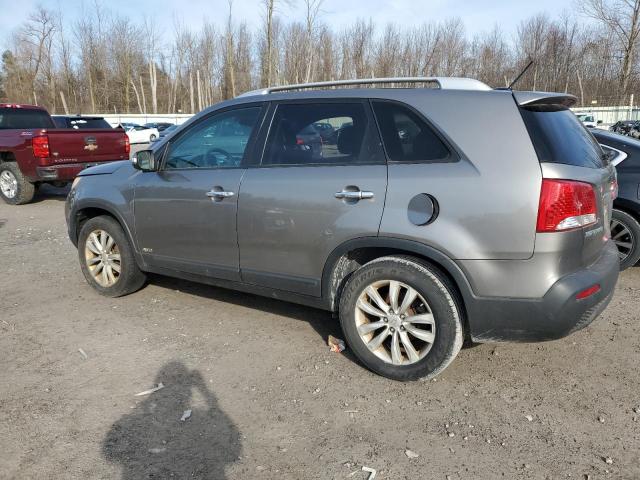 5XYKUCA12BG034072 - 2011 KIA SORENTO EX BROWN photo 2