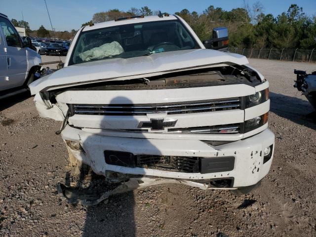 1GC1KWE86GF200419 - 2016 CHEVROLET SILVERADO K2500 HEAVY DUTY LTZ WHITE photo 5