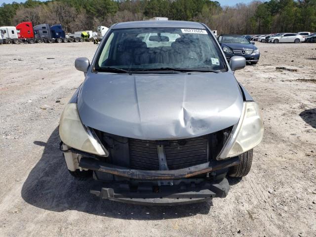 3N1BC13E87L445213 - 2007 NISSAN VERSA S GRAY photo 5