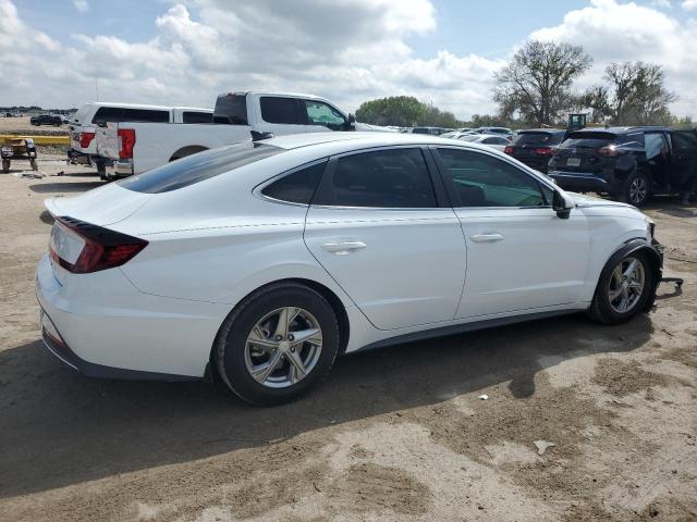 5NPEG4JAXLH057779 - 2020 HYUNDAI SONATA SE WHITE photo 3