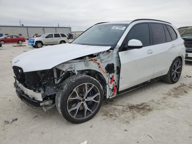 5UX43EU08R9S61979 - 2024 BMW X5 XDRIVE50E 白色 照片 1