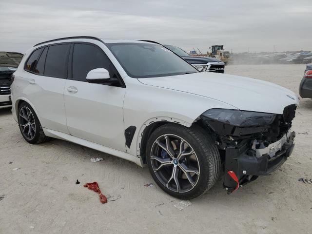 5UX43EU08R9S61979 - 2024 BMW X5 XDRIVE50E 白色 照片 4