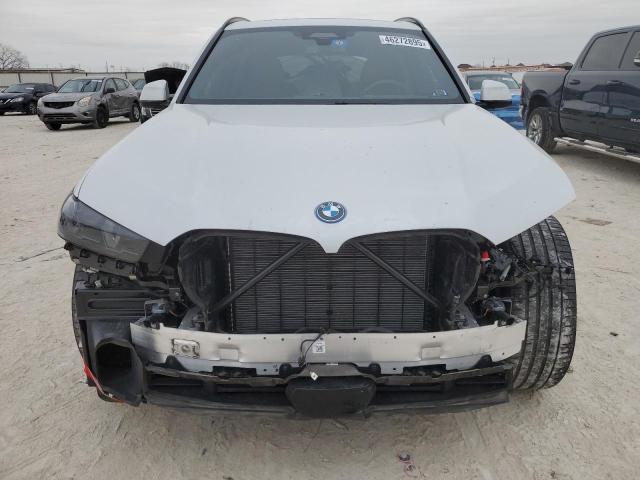 5UX43EU08R9S61979 - 2024 BMW X5 XDRIVE50E 白色 照片 5