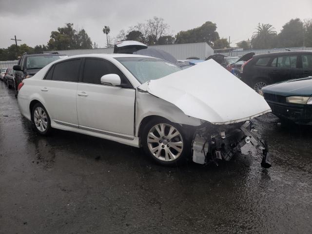 4T1BK3DB0BU388015 - 2011 TOYOTA AVALON BASE WHITE photo 4