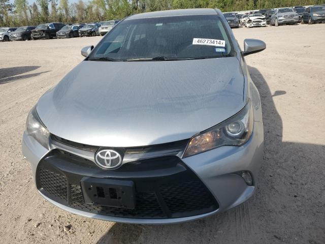 4T1BF1FK0GU252240 - 2016 TOYOTA CAMRY LE SILVER photo 5