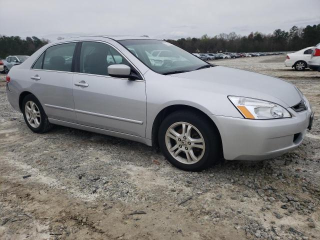 1HGCM56643A120068 - 2003 HONDA ACCORD EX SILVER photo 4