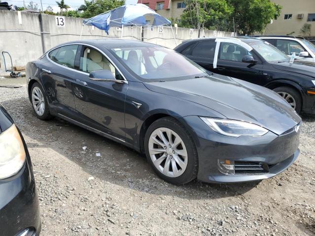 5YJSA1E24HF229199 - 2017 TESLA MODEL S 灰色 照片 4