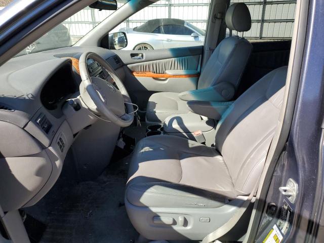 5TDZK22C18S118197 - 2008 TOYOTA SIENNA XLE GRAY photo 7