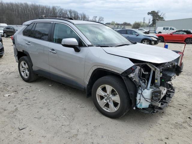 2T3W1RFV7KC006716 - 2019 TOYOTA RAV4 XLE SILVER photo 4