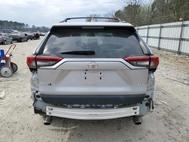 2T3W1RFV7KC006716 - 2019 TOYOTA RAV4 XLE SILVER photo 6