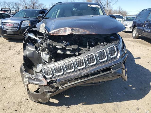 3C4NJDBBXNT141144 - 2022 JEEP COMPASS LATITUDE GRAY photo 5