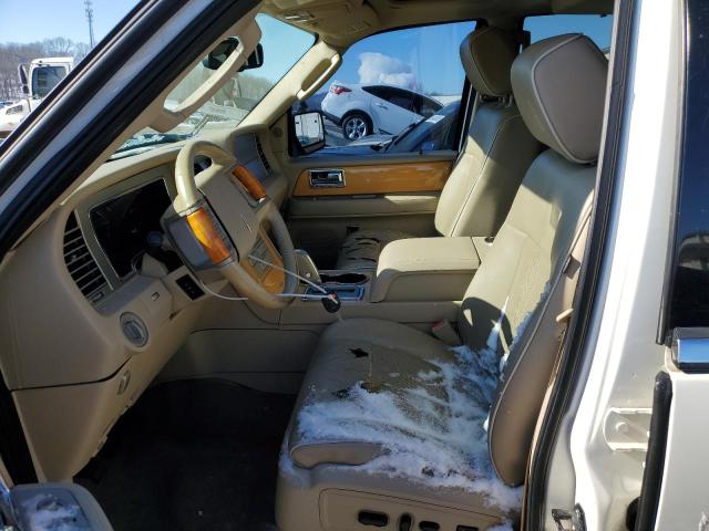 5LMFU28548LJ01183 - 2008 LINCOLN NAVIGATOR WHITE photo 7