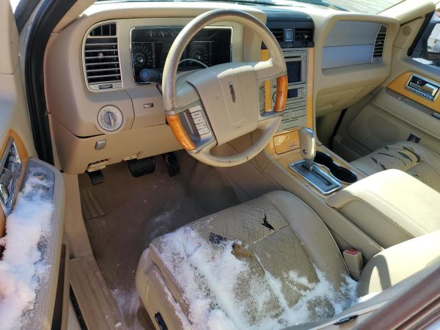 5LMFU28548LJ01183 - 2008 LINCOLN NAVIGATOR WHITE photo 8
