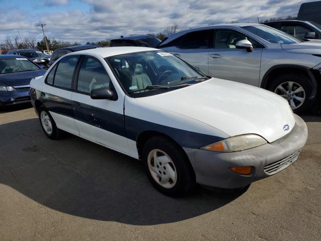 1G1JC5240X7225389 - 1999 CHEVROLET CAVALIER WHITE photo 4